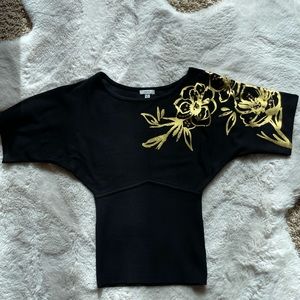 Cache bat wing sweater